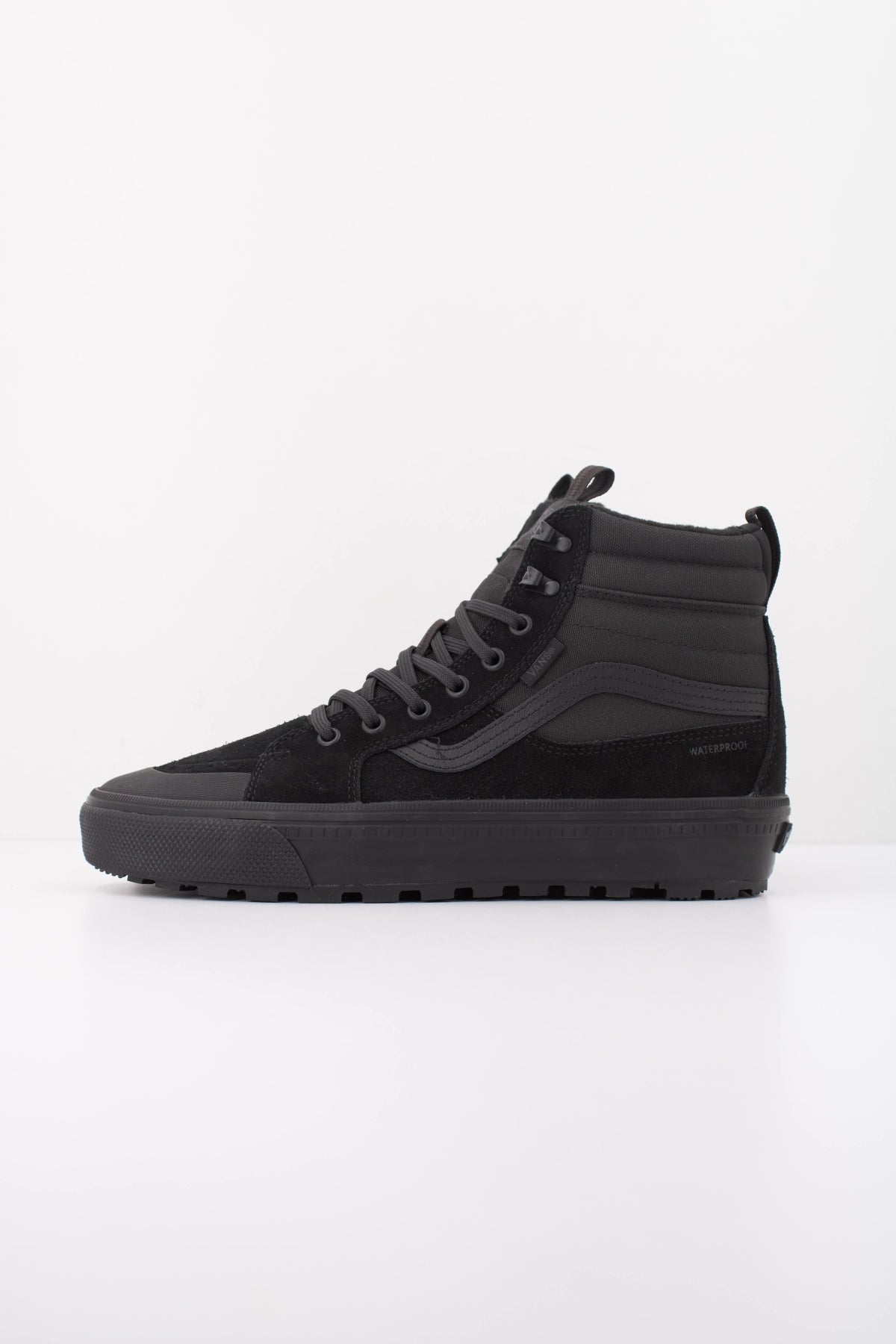 VANS VNDAQBKA SK HI WATERPROOF INSU en color NEGRO (1)