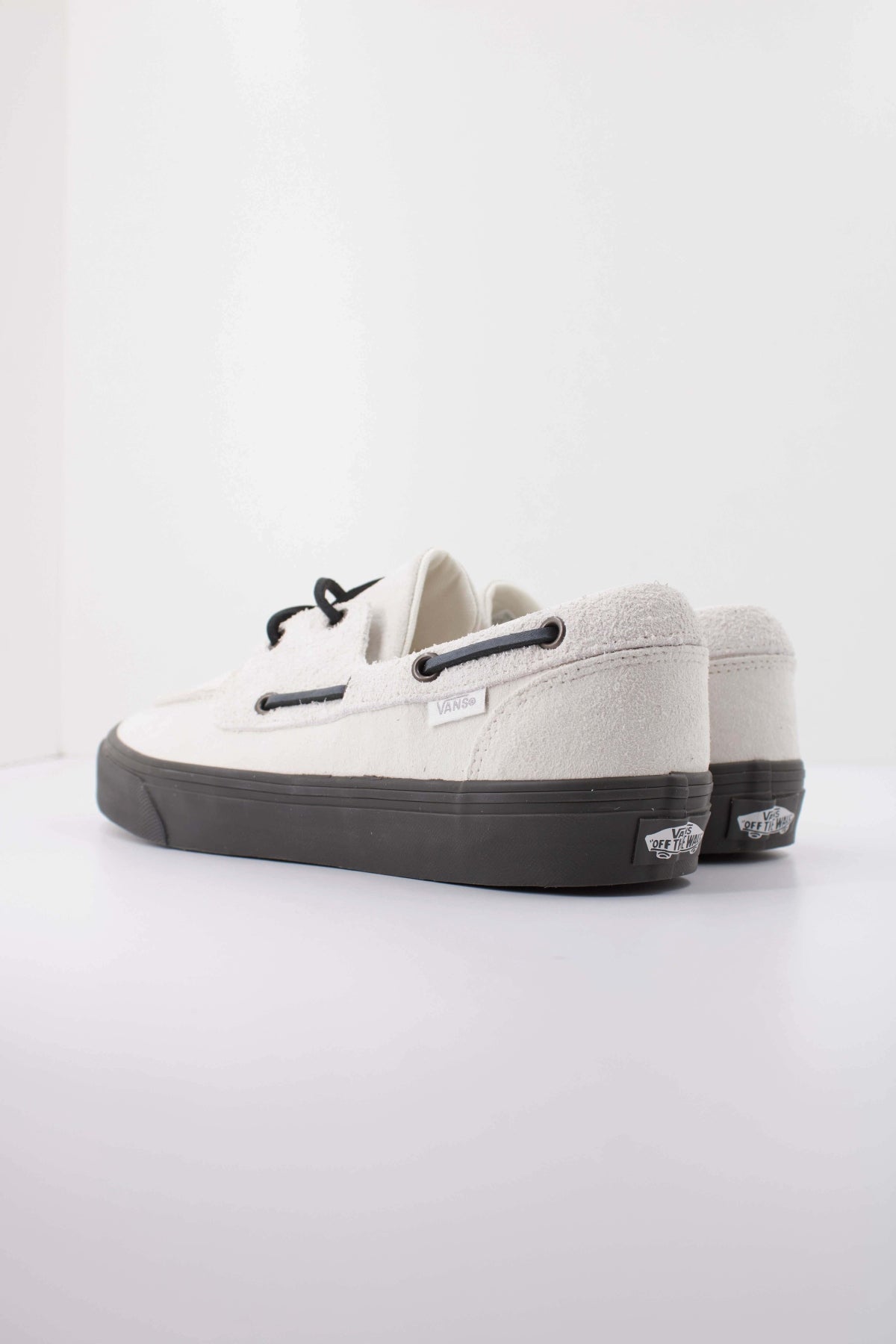 VANS VNZCJ -EYELET BOAT SHOE en color BLANCO (4)
