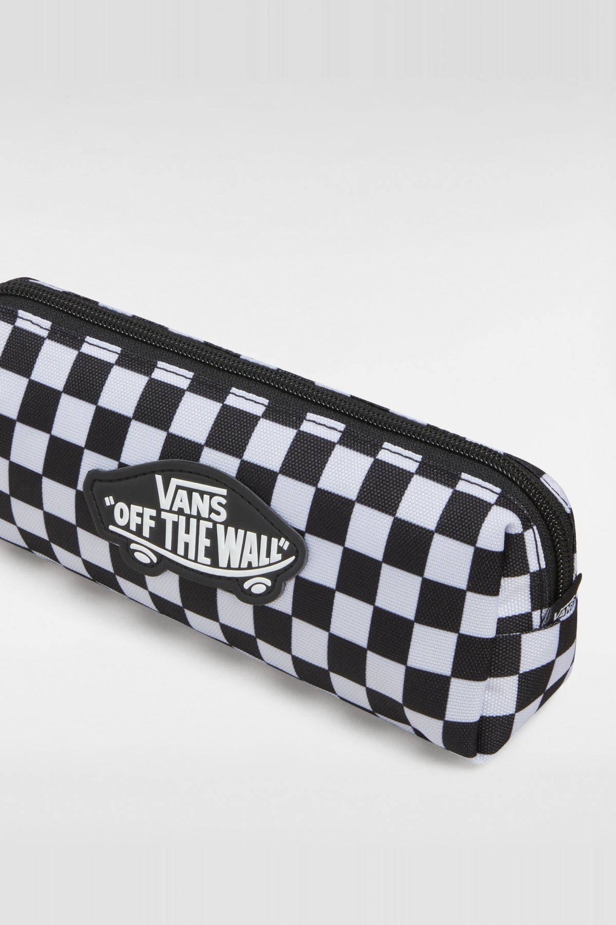VANS VNHY OLD SKOOL PENCIL POUCH en color NEGRO (3)