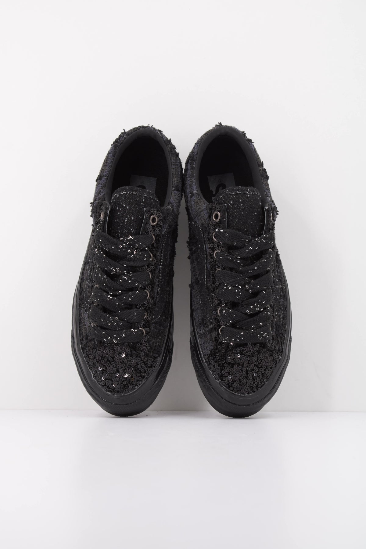 VANS VNEHDBKA LX OLD SKOOL FUZZ en color NEGRO (3)