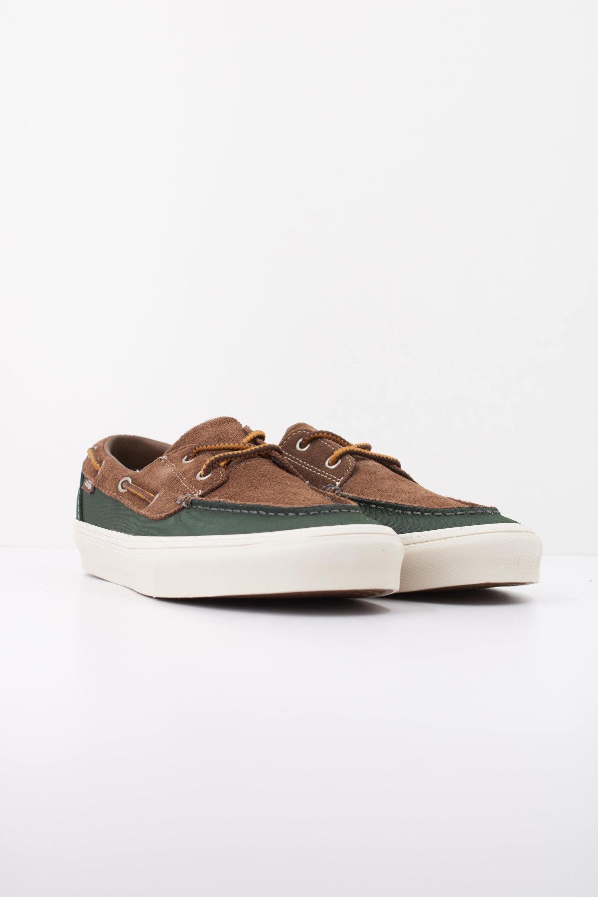 VANS VNZTD EYELET BOAT SHOE WTZ en color VERDE (2)