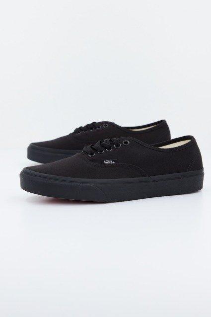 VANS AUTHENTIC VEEBKA en color NEGRO (2)