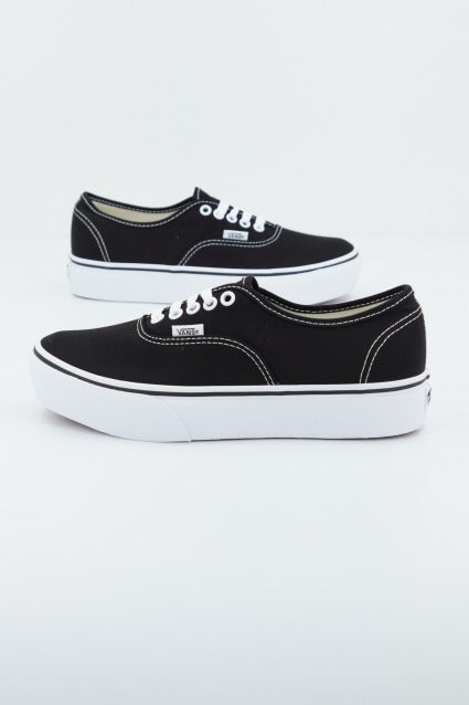 VANS UA AUTHENTIC PLATFOR BLAC en color NEGRO (3)