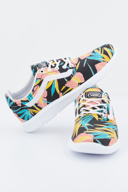 VANS UA ISO . TROPICAL LEAV en color FLORAL (1)