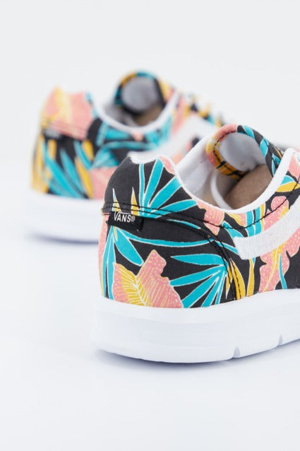 VANS UA ISO . TROPICAL LEAV en color FLORAL (3)