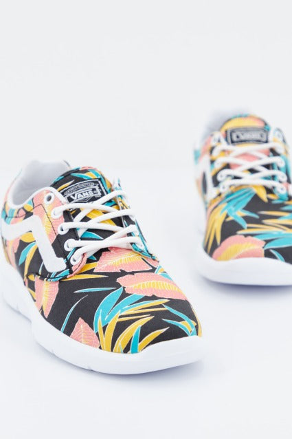 VANS UA ISO . TROPICAL LEAV en color FLORAL (4)