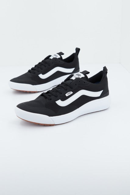 VANS ULTRARANGE EXO en color NEGRO (2)