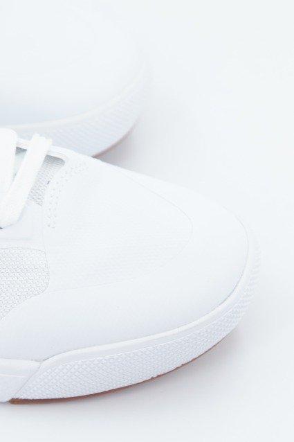 VANS UA ULTRARANGE EXO en color BLANCO (4)