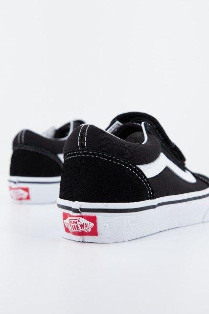 VANS OLD SKOOL V en color NEGRO (3)