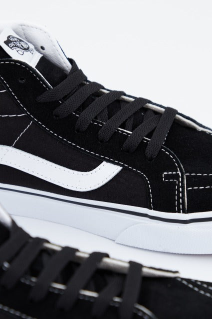 VANS UA SK-MID en color NEGRO (4)
