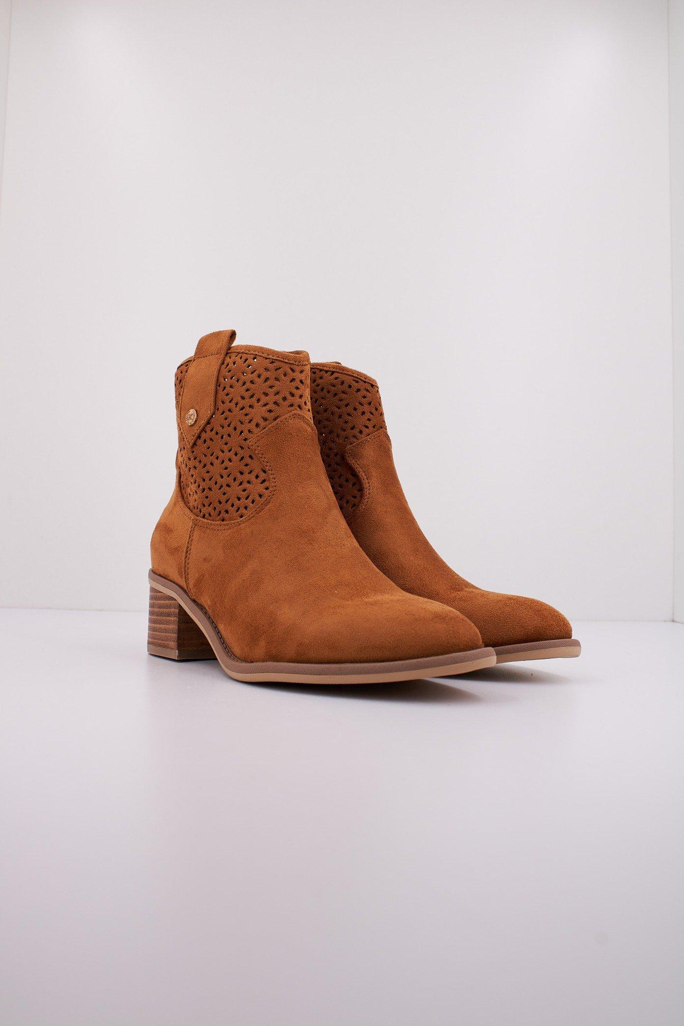 XTI X en color MARRON CLARO (2)