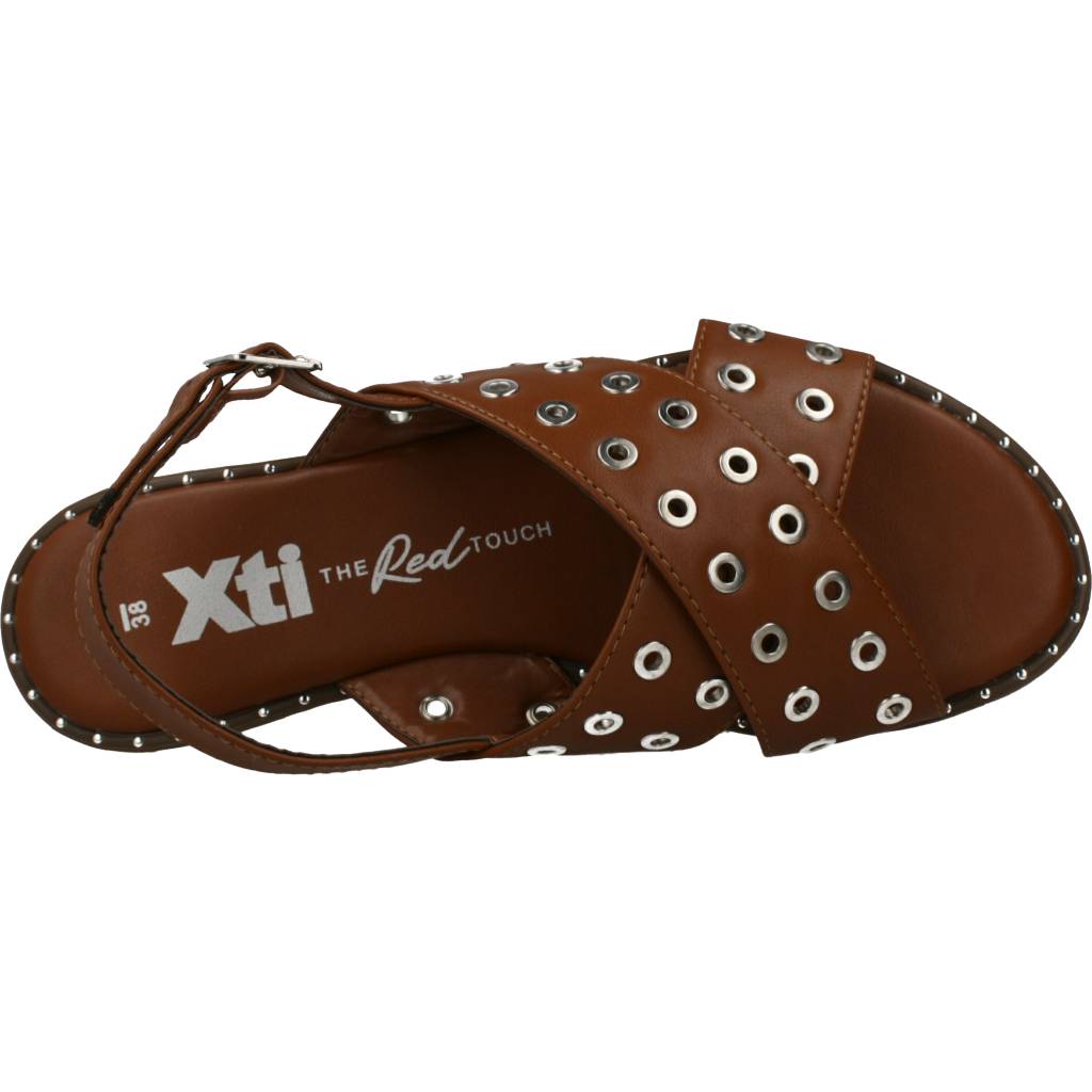 XTI X en color MARRON (7)