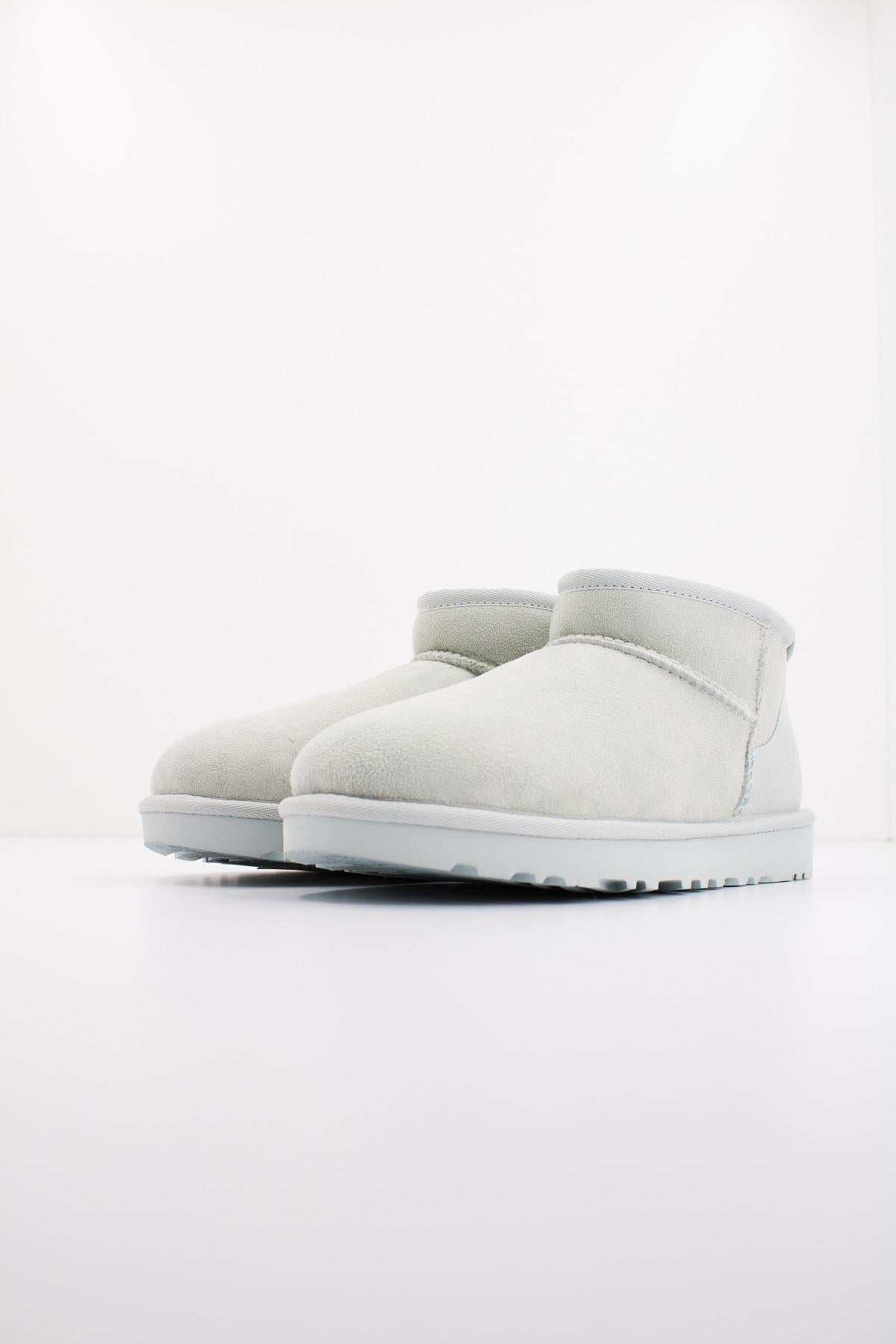 UGG W CLASSIC ULTRA MINI en color GRIS (2)