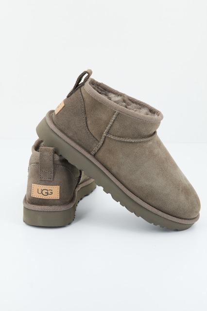 UGG CLASSIC ULTRA MINI en color GRIS (3)