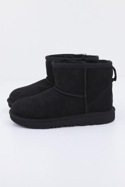 UGG K CLASSIC MINI II en color NEGRO (1)