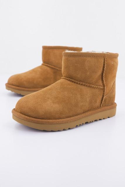 UGG K CLASSIC MINI II en color MARRON (2)