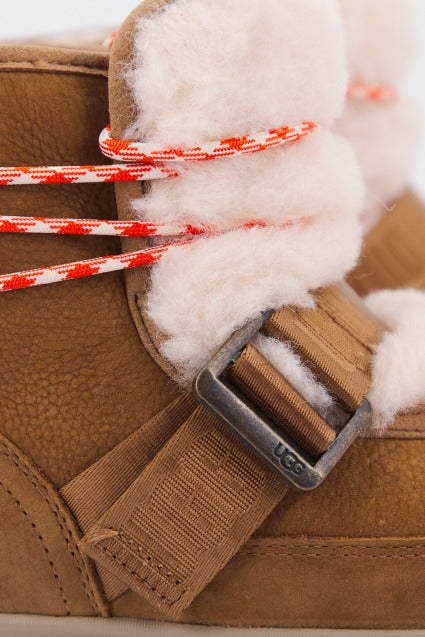 UGG W CLASSIC WEATHER HIKER en color MARRON (4)