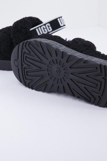 UGG W OH FLUFFITA en color NEGRO (3)