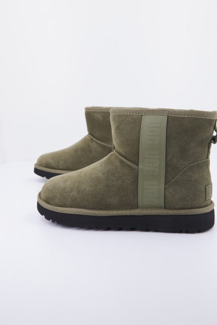 UGG CLASSIC MINI SIDE LOGO en color VERDE (2)