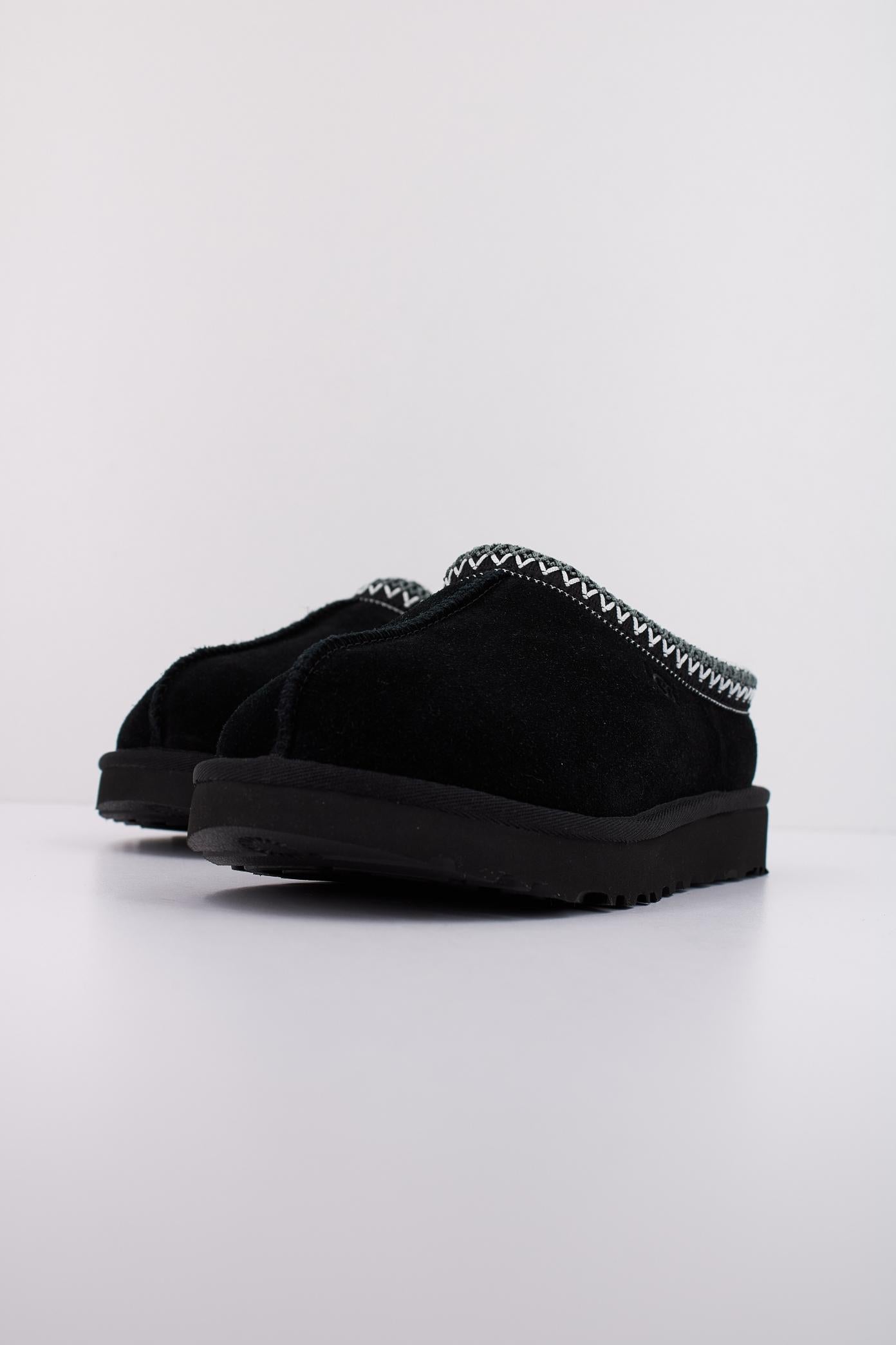 UGG W TASMAN en color NEGRO (2)