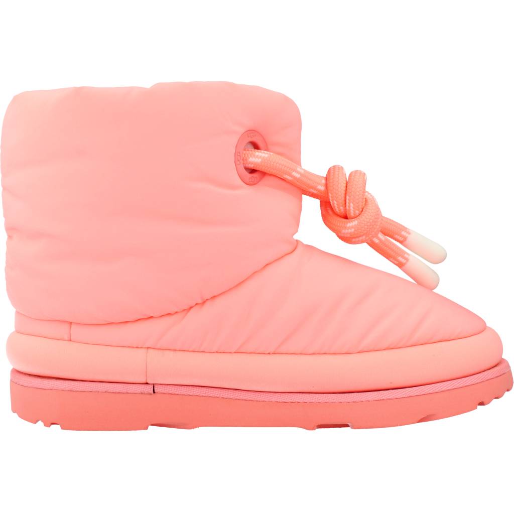 UGG CLASSIC MAXI SHORT en color ROSA (4)