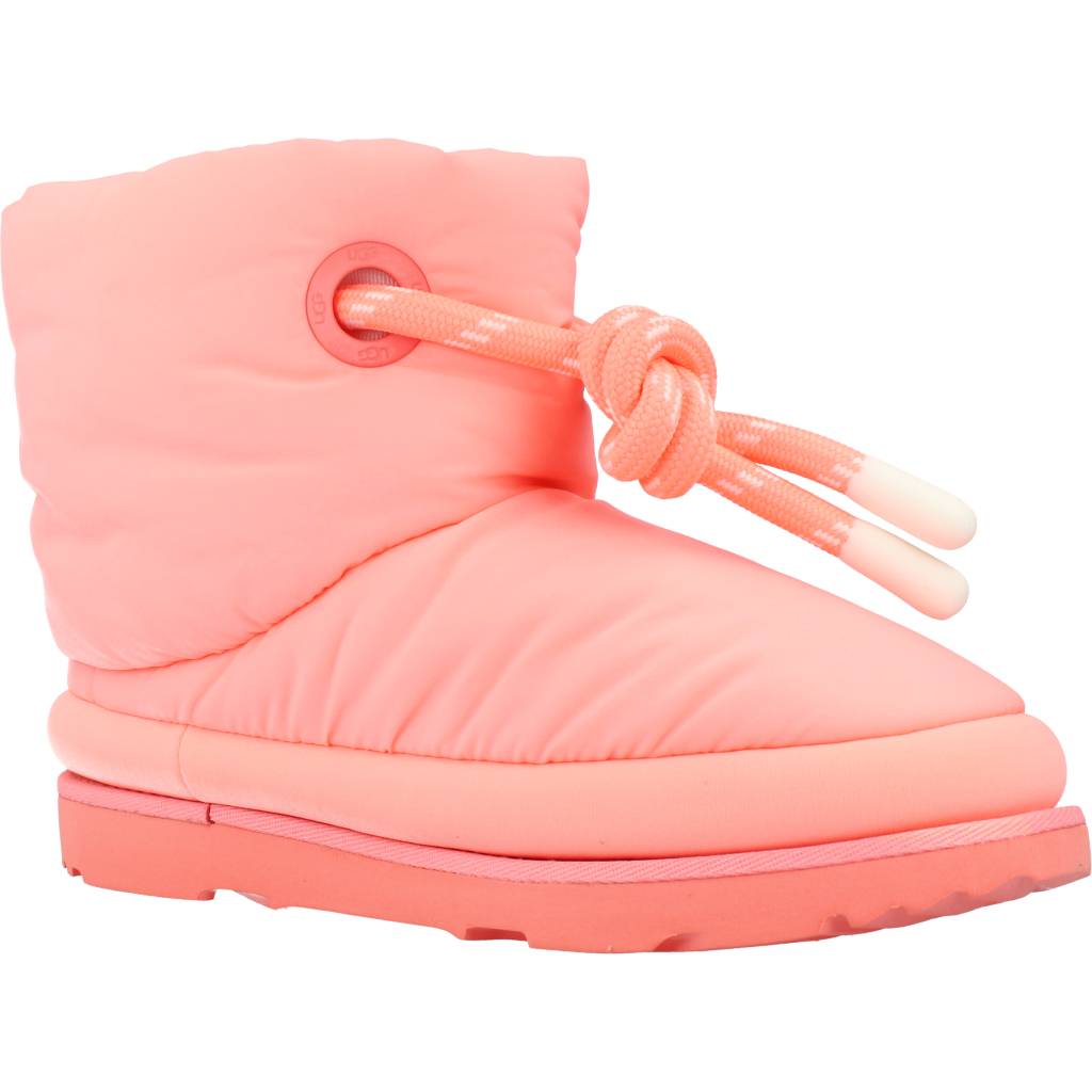UGG CLASSIC MAXI SHORT en color ROSA (5)