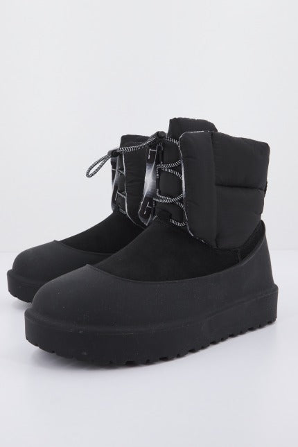 UGG W CLASSIC MAXI TOGGLE en color NEGRO (4)