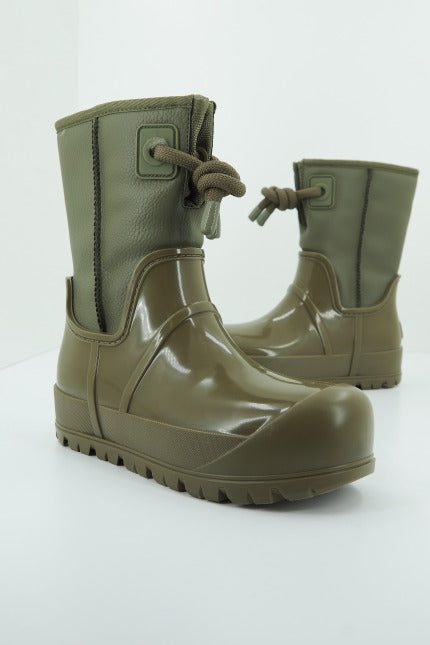 UGG W RAINCLOUD LACE en color VERDE (1)