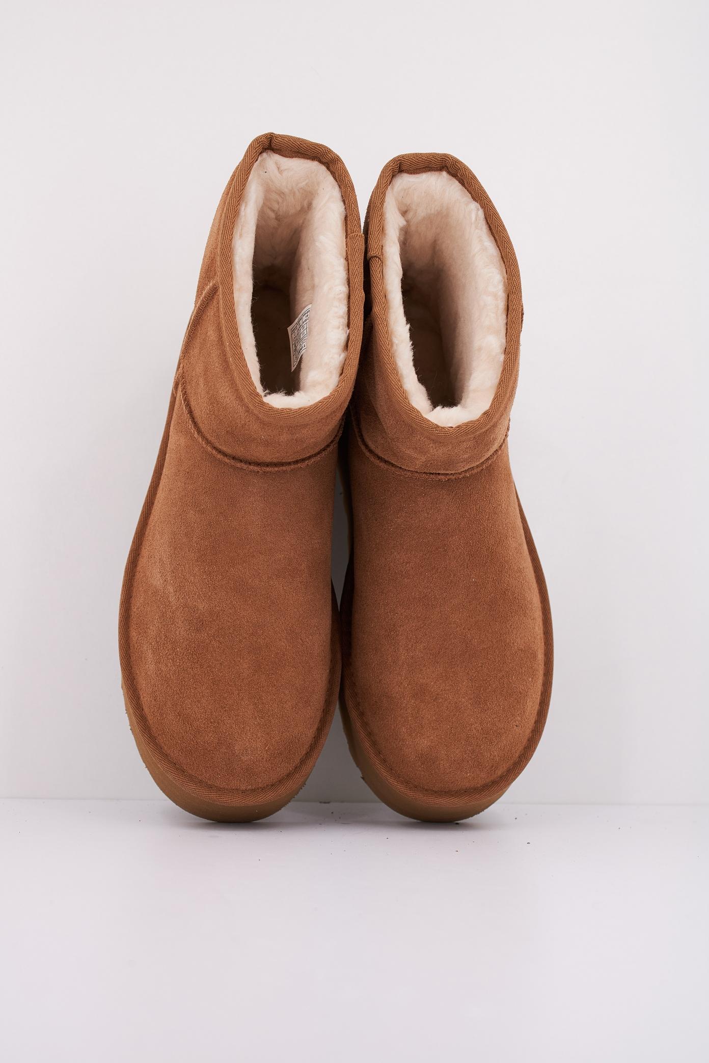 UGG W CLASSIC MINI PLATFORM en color MARRON CLARO (3)