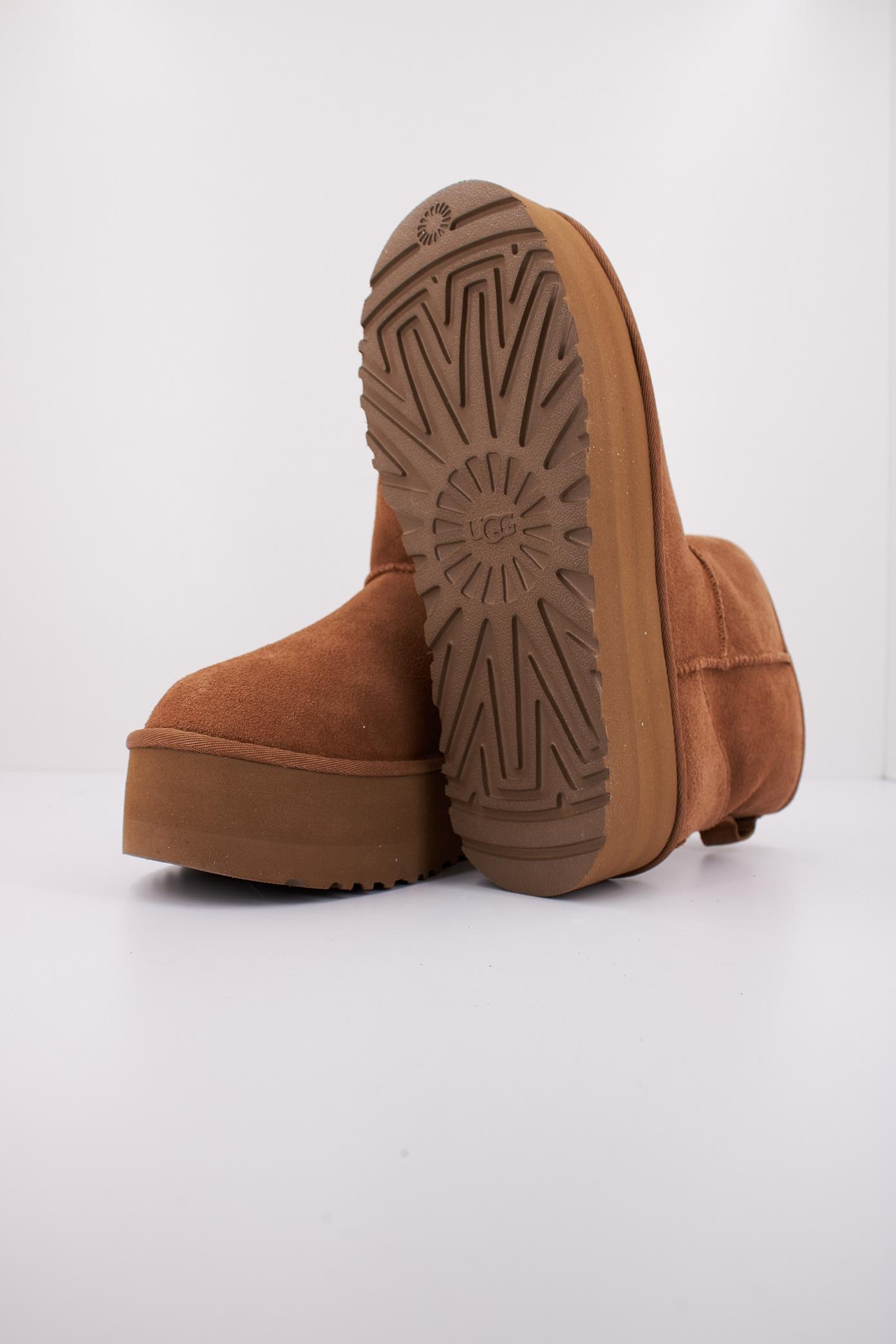 UGG CLASSIC MINI PLATFORM en color MARRON CLARO (5)