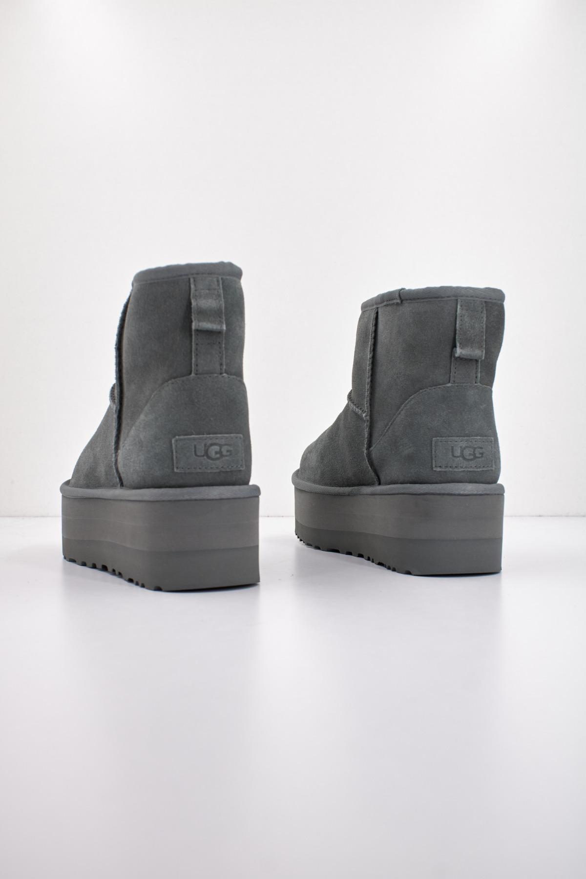UGG W CLASSIC MINI PLATFORM en color GRIS (3)