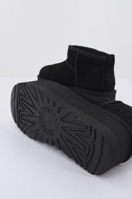 UGG W CLASSIC ULTRA MINI PLATF en color NEGRO (4)
