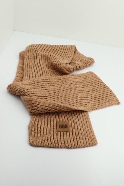 UGG CHUNKY RIB KNIT en color MARRON (1)