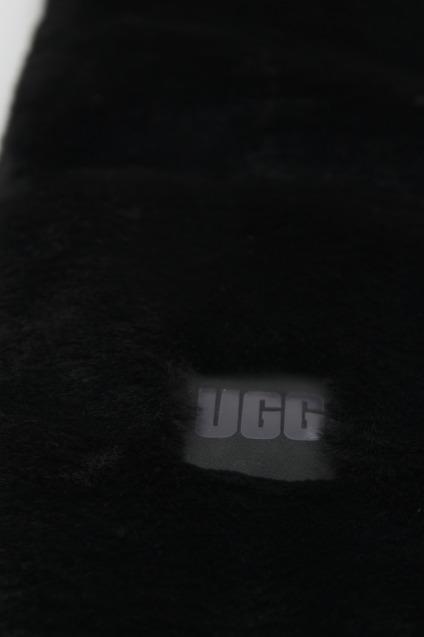 UGG OBLONG FAUX en color NEGRO (4)