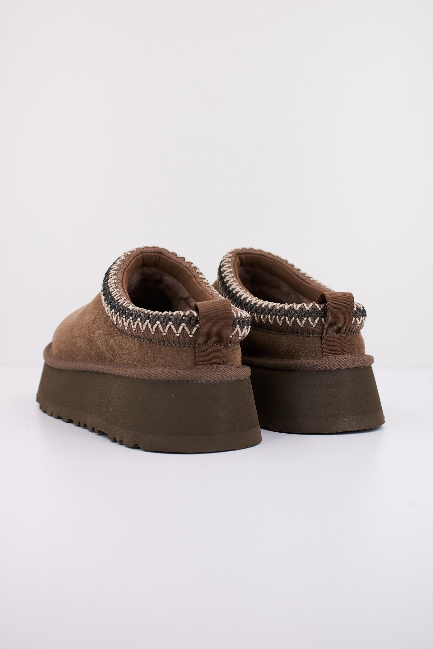 UGG W TAZZ en color MARRON (4)