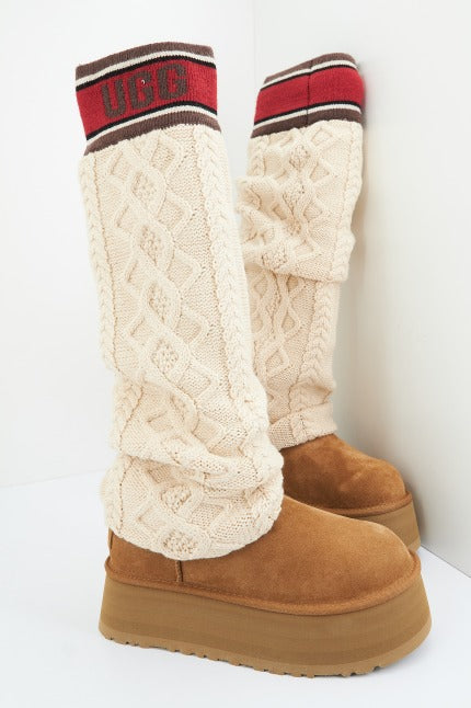 UGG W CLASSIC SWEATER LETTER T en color MARRON CLARO (2)