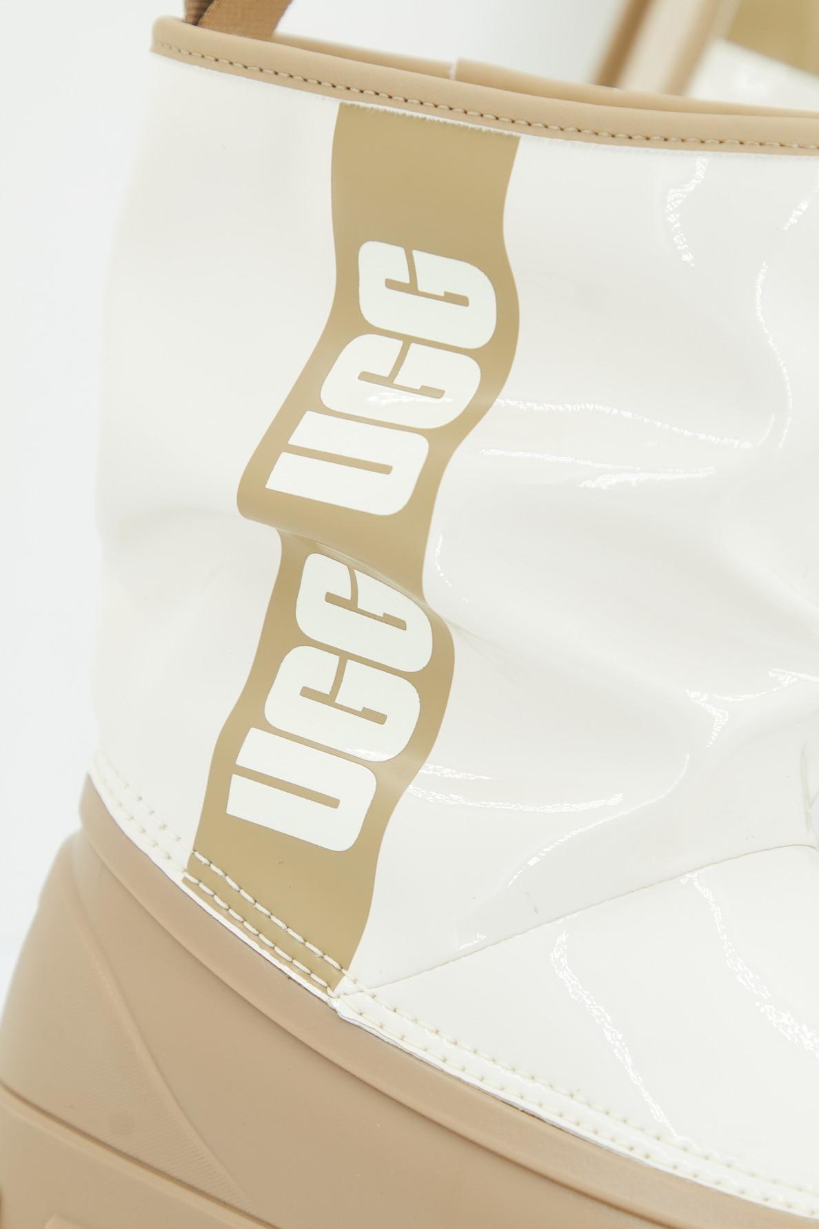 UGG W CLASSIC BRELLAH MINI en color BEIS (4)