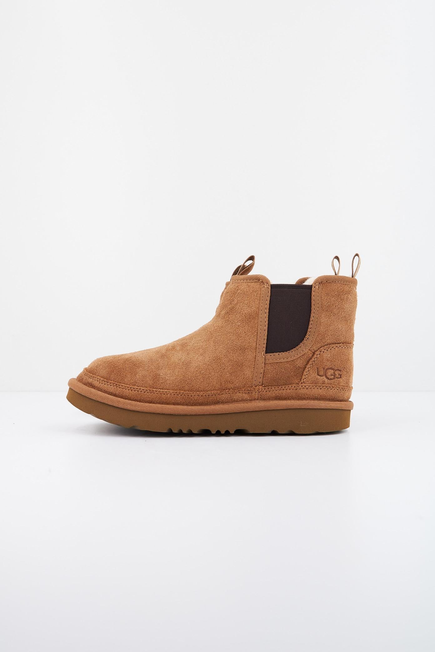 UGG K NEUMEL CHELSEA en color MARRON (1)