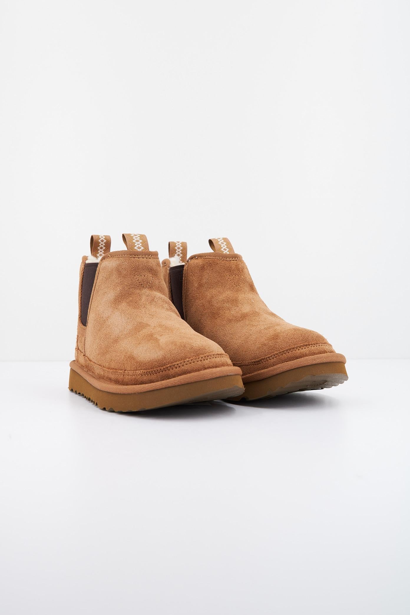 UGG K NEUMEL CHELSEA en color MARRON (2)