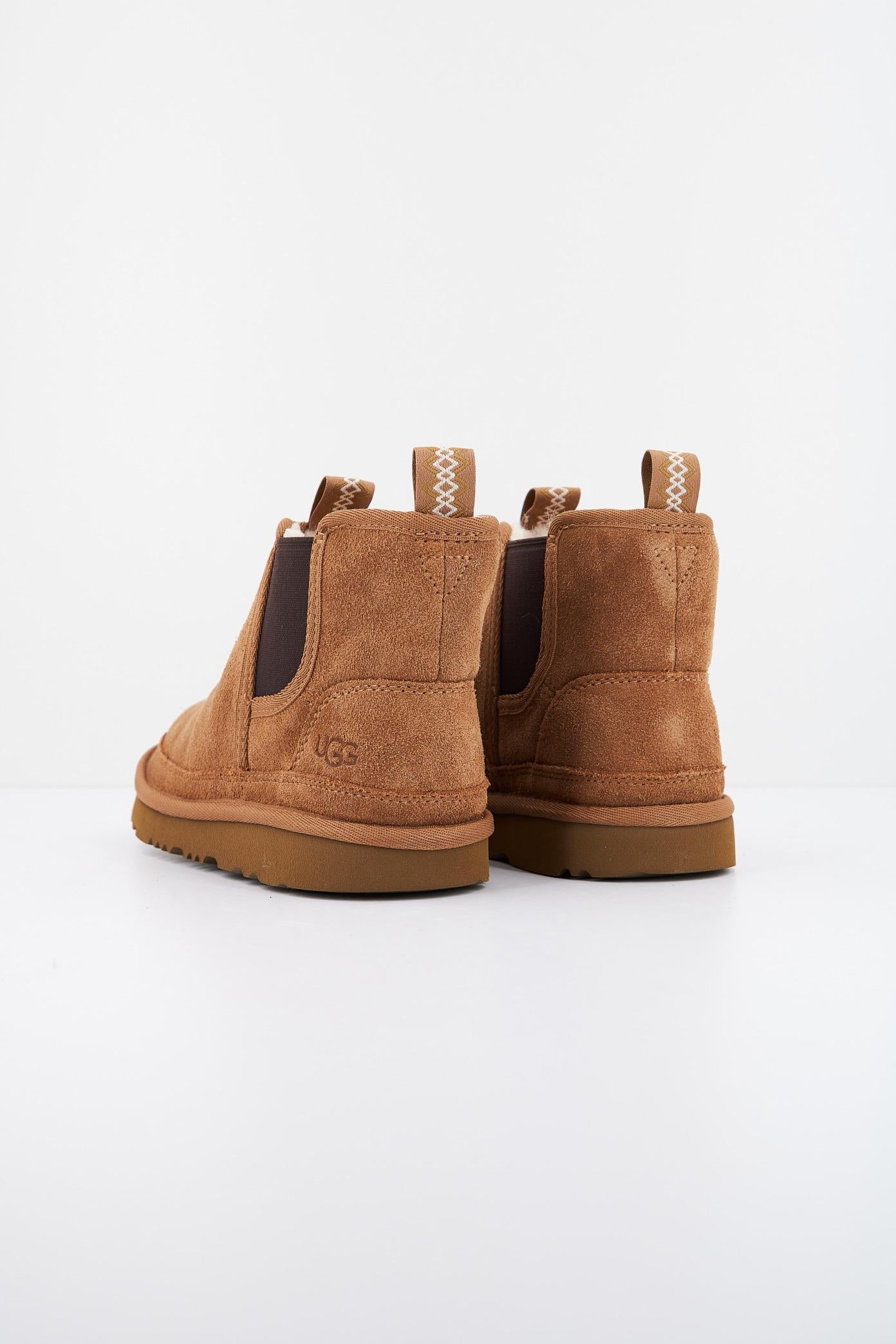 UGG K NEUMEL CHELSEA en color MARRON (3)