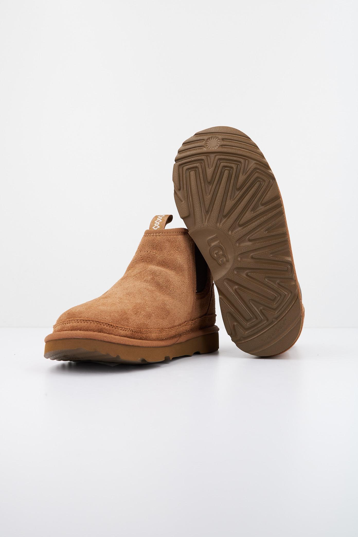 UGG K NEUMEL CHELSEA en color MARRON (4)
