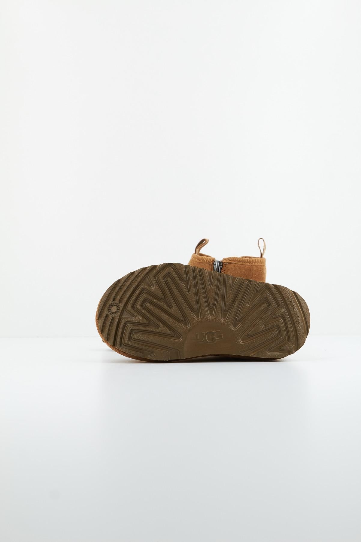 UGG T NEUMEL CHELSEA en color MARRON (4)
