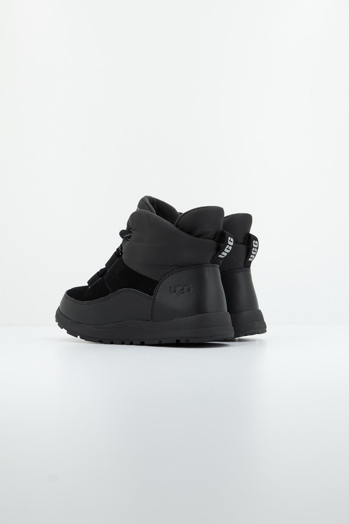 UGG K YOSE PUFFER LACE en color NEGRO (3)