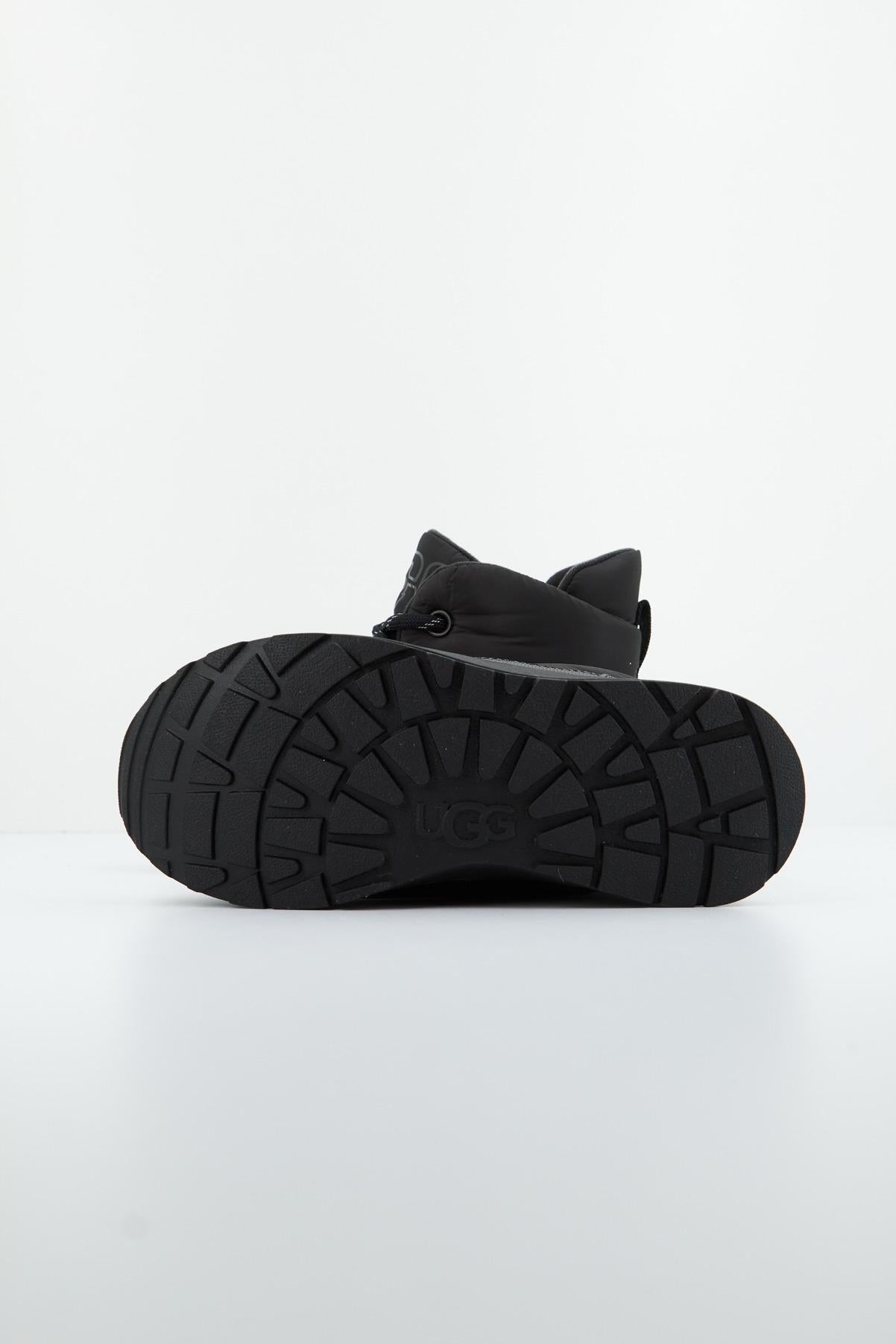 UGG K YOSE PUFFER LACE en color NEGRO (4)
