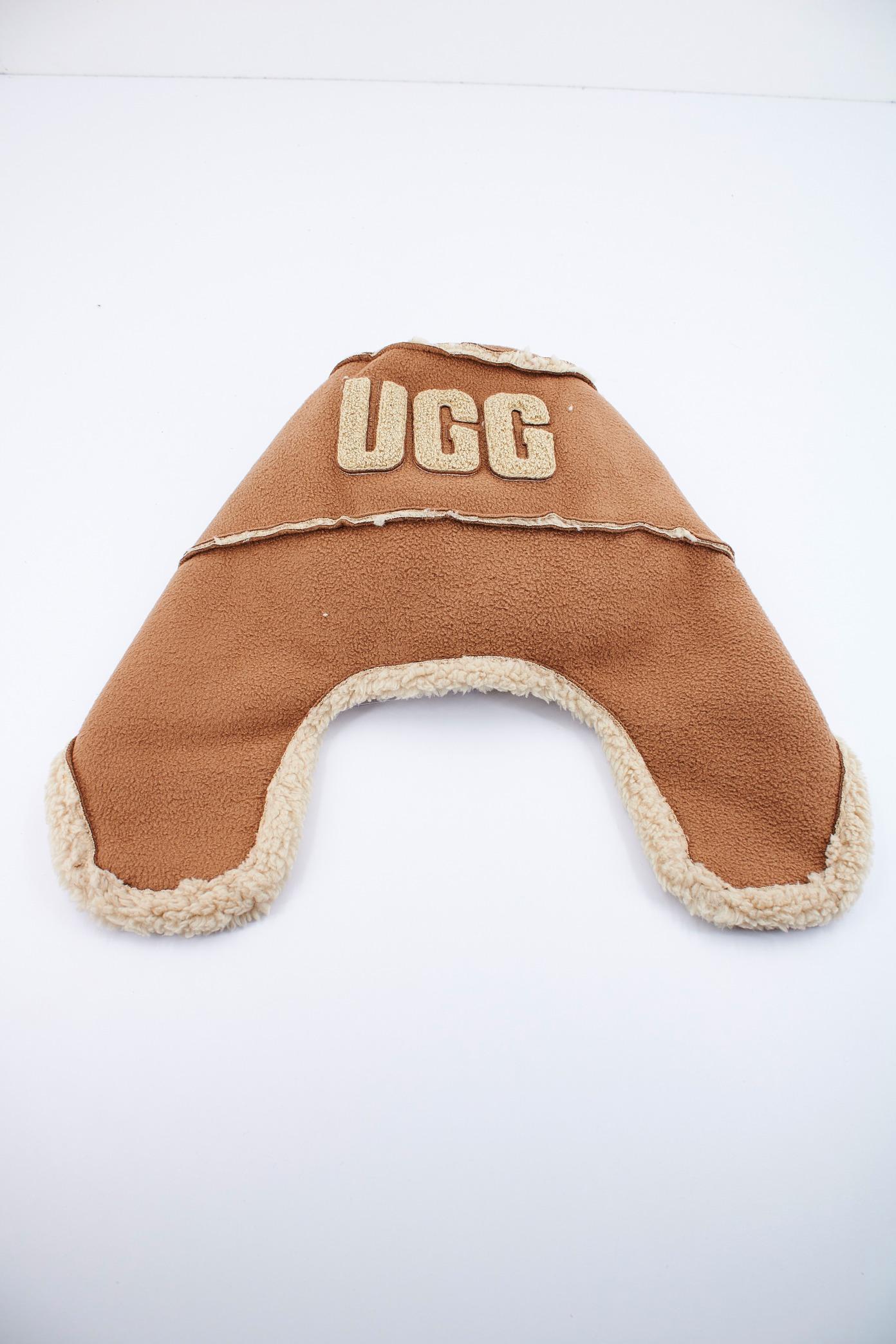 UGG M BONDED FLEECE TRAPPER en color MARRON (2)
