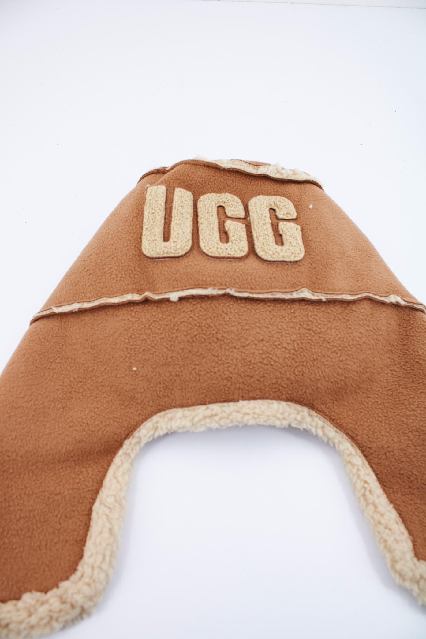 UGG M BONDED FLEECE TRAPPER en color MARRON (3)