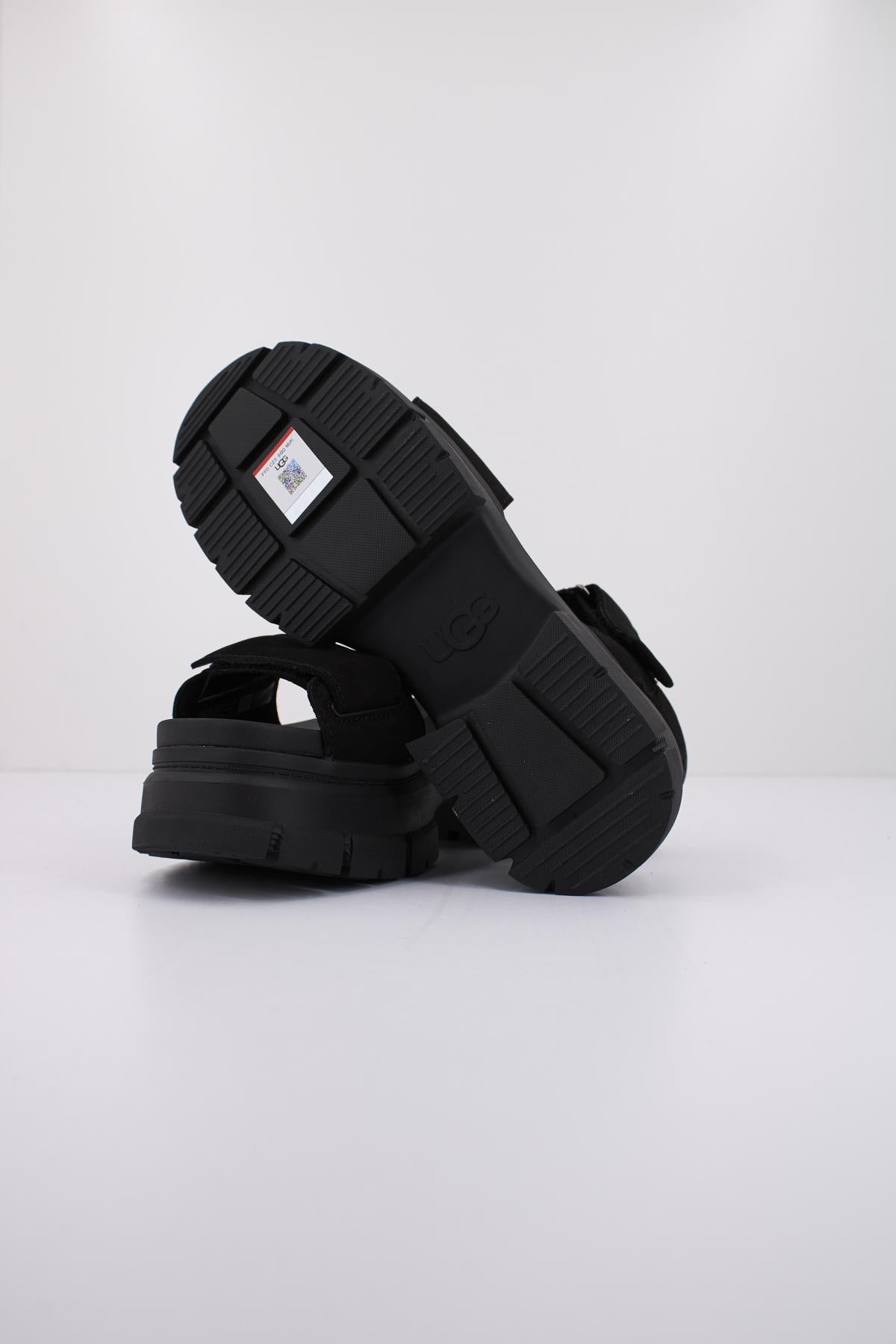 UGG W ASHTON ANKLE en color NEGRO (4)