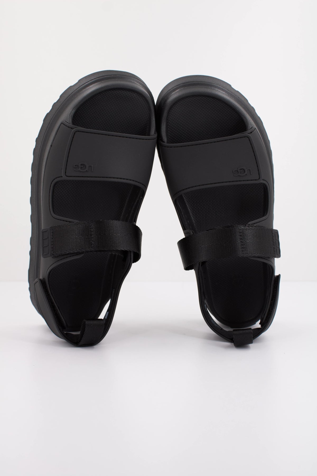 UGG W GOLDENGLOW en color NEGRO (3)