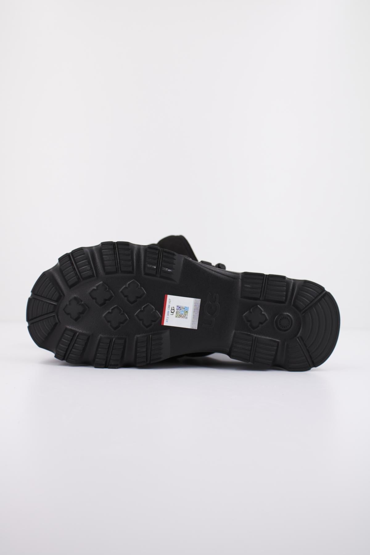UGG CALLIE en color NEGRO (4)