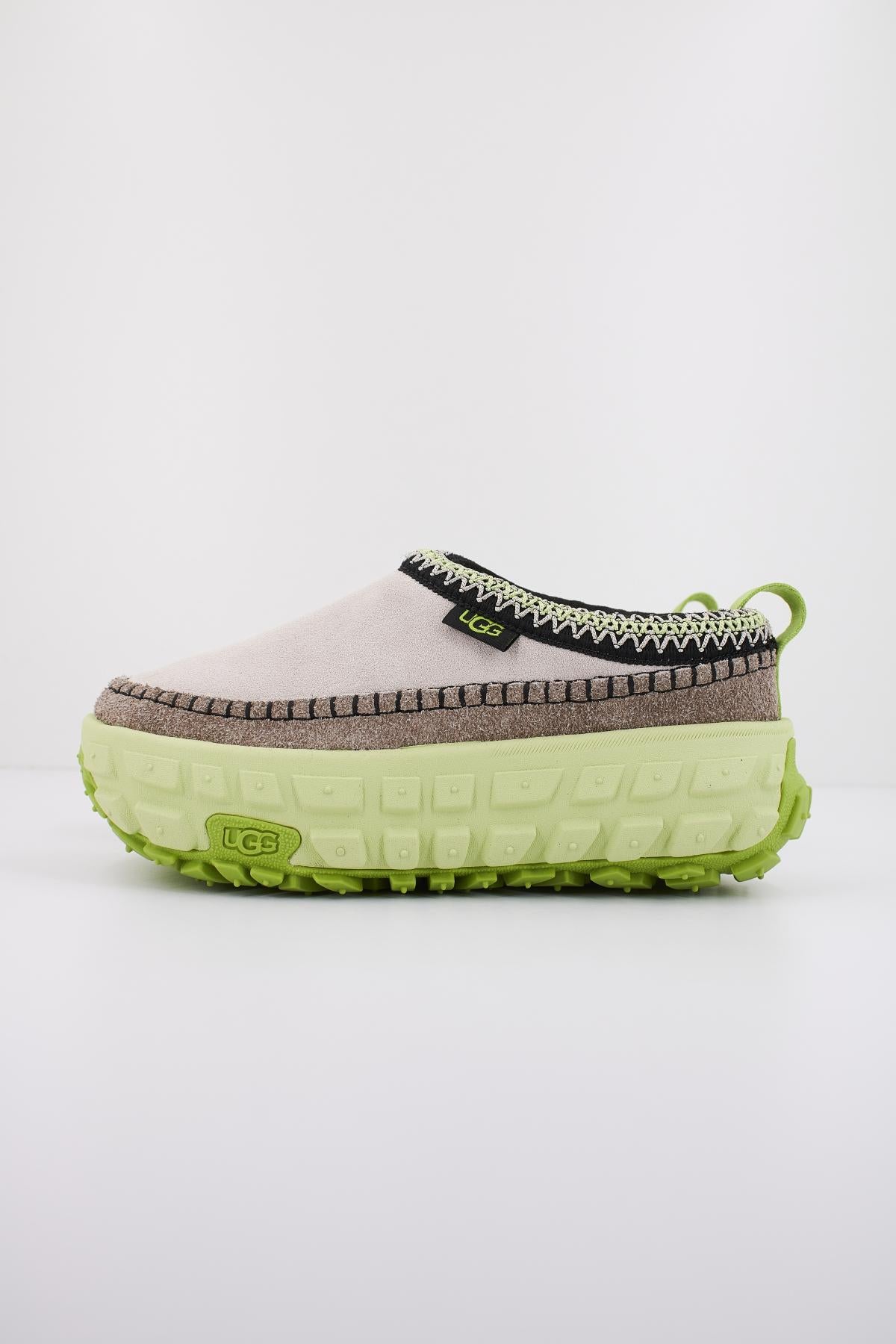 UGG W VENTURE DAZE en color BEIS (1)